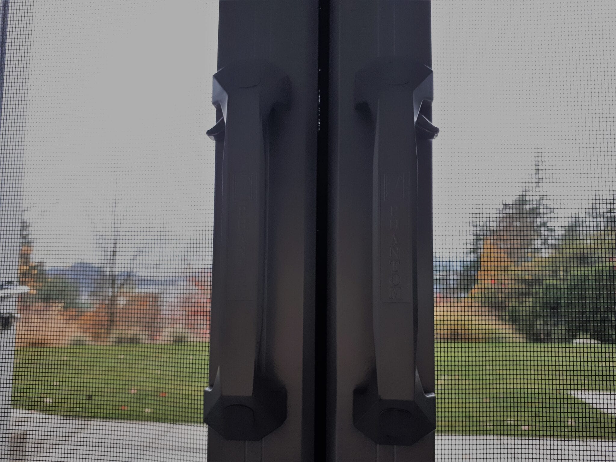Phantom Legacy Retractable Screen Door Lumasso