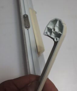 broken-retractable-screen-door-plastic-handle