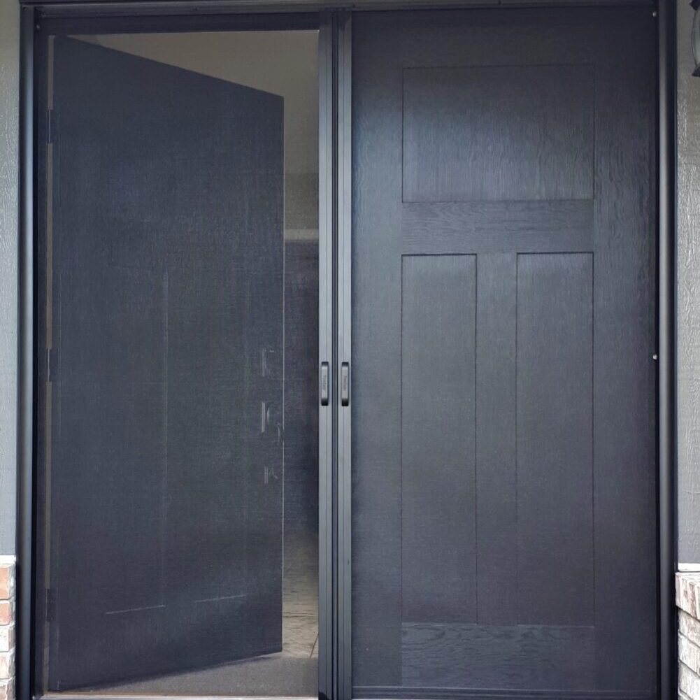 Retractable screen doors installed in Toronto